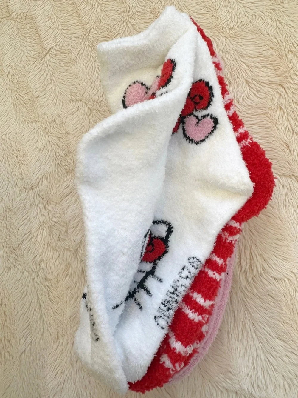 NEW Sanrio Hello Kitty Pack of 3 Valentine’s Day Gift Plush Socks - Picture 17 of 17